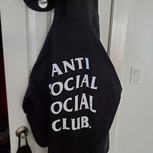 To small on me, just test fit never worn outside